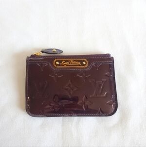 Authentic LOUIS VUITTON Vernis Pochette Clés Amarante Key HOLDER